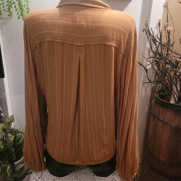 American Eagle Long Sleeve Shirt in Yellow with White Stripes M - Picture 5 of 7